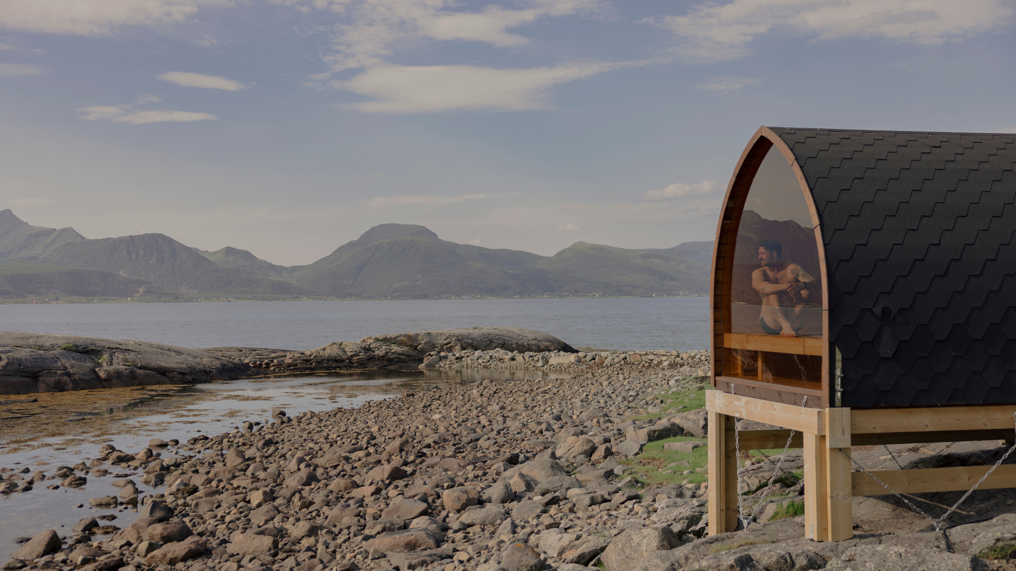 Norway Reimagined: Immersive Winter and Summer Journeys Beyond the